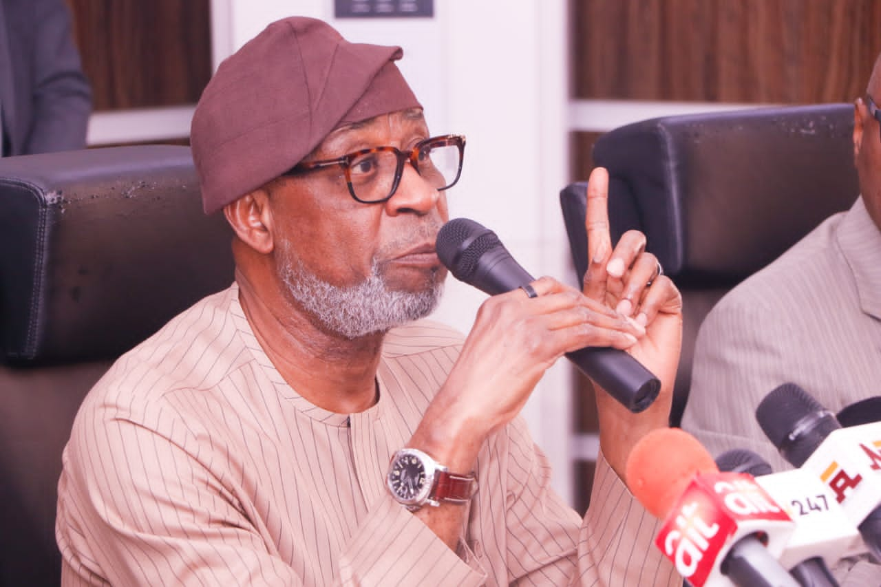 FG Revokes 924 Dormant Mining Licenses